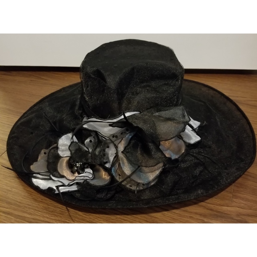Something Special Kentucky Derby Large Hat Black